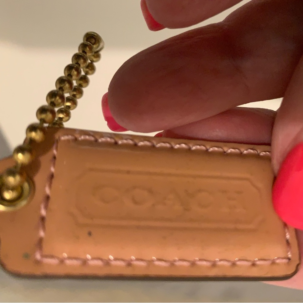 COACH TAN PINK LEATHER KEY FOB BAG CHARM KEYCHAIN HANGTAG 2” x1” medium VINTAGE - Picture 4 of 10